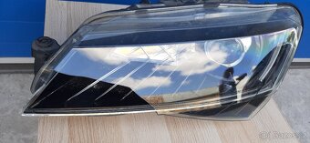 PP SVĚTLO XENON ŠKODA SUPERB III - 2