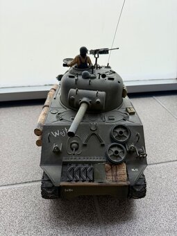 RC tank Sherman - 2