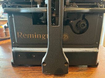 Psací stroj Remington - 2