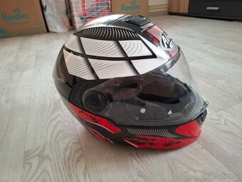 Integrální helma na motorku Airoh - 2