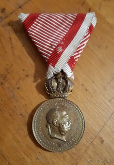 RU Signum Laudis bronzové, FJI - 2