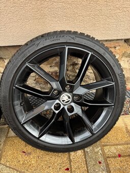 Prodám zimní kola Gemini 225/40 R18, 5x112, ET 51 - 2