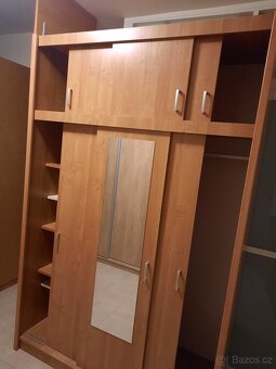 Šatní skříně 2ks - 2