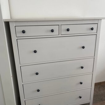 Gauč, skříň, komoda - 2