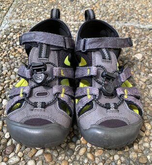 Sandále Keen CNX vel. 31 - 2