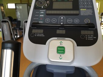 PRECOR EFX 576i eliptický trenažér - 2