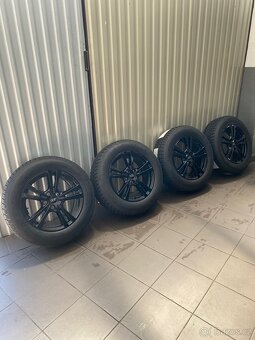 Nové Alu kola Hyundai z pneu Dunlop 5SUV 215/65 R 17 99V - 2