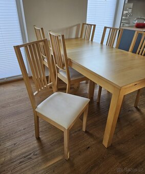 Jídelní stůl a židle - 2