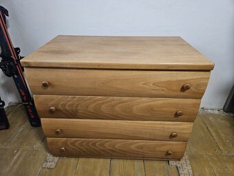 Komoda 4 zásuvky - 2