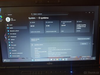 Fujitsu Lifebook E751 - 2