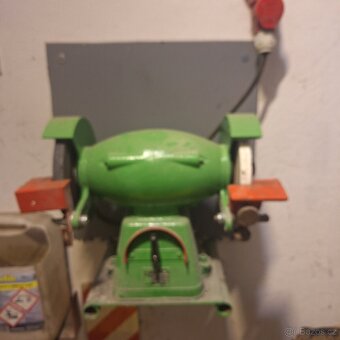 Stojanová bruska - 2