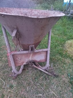 Rozmetadlo prumyslovych hnojiv - 2