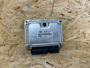 ŘÍDICÍ JEDNOTKA MOTORU 038906019EB - 2