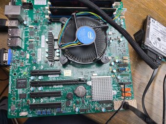 intel I7 7700 + deska Supermicro X11SSM-F iC236 - 2