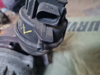 Turbo audi a4  b7 125 kw - 2