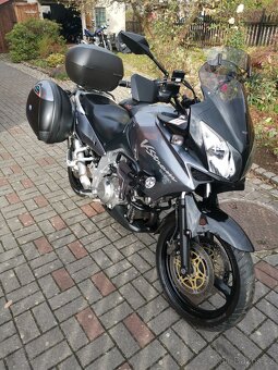 Suzuki DL1000 V-Strom K2 - 2