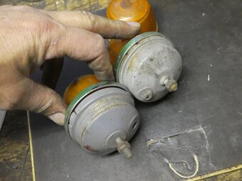 Směrovky ukazatele směru  Velorex - 2