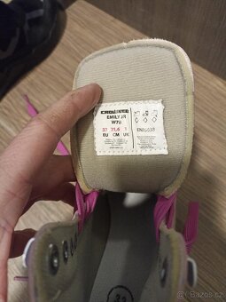 Dívčí brusle č. 33 - 2