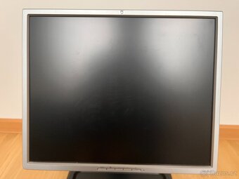 Monitor HP L1955 (19", TFT LCD) - 2