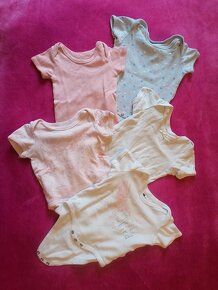 Mix oblečení pro holčičku 68-74 (Body,trička a šaty) - 2