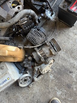 Prodám věci 1.9tdi - 2