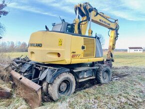 16t kolové rypadlo MH City New Holland - 2