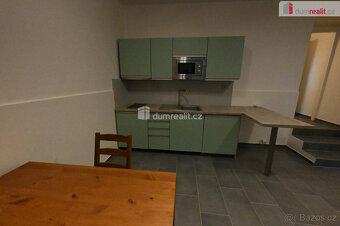 Pronájem bytu - ateliért 2+kk 37 m2 Praha 9 Prosek Na Stráži - 2