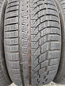 205/45/17 zimni pneu NOKIAN a KUMHO 205/45 R17 - 2
