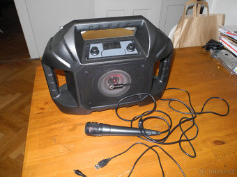 přenosný bluetooth reproduktor - 2