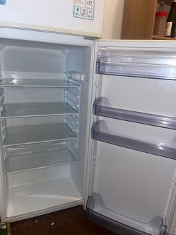 Lednice s malým mrazákem - 2