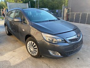 Opel Astra J 1.4T 103kW - Náhradní díly - 2