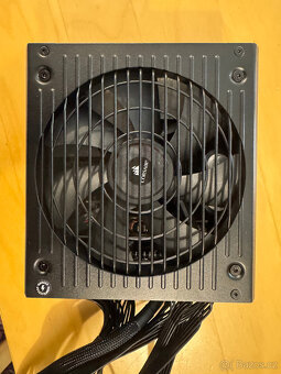 Corsair RM750 - 750W, 80 PLUS Gold, modulár, záruka - 2