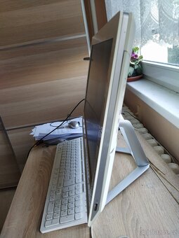 21,5" All in one Lenovo, čtyřjádrový Intel i5 až 3ghz - 2