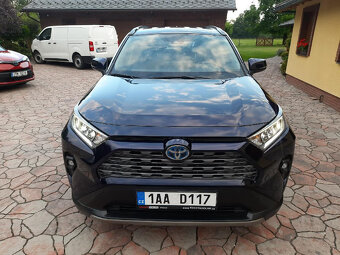 Toyota rav4 2,5 hybrid -lift naj 28 tis km 9/2023 - 2
