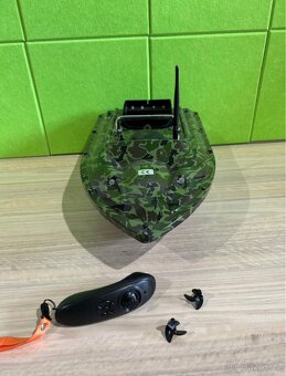 Zavázecí lod'ka - 2