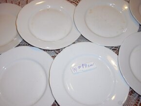 Jídelní talíře. - 2