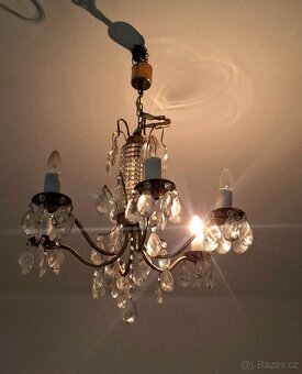 Skleněný lustr - 2