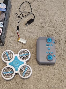 Dron - Poškozeno  - 2