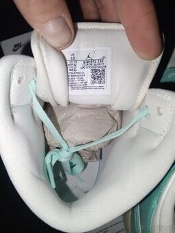 Nike Air Jordán vel. 42 nové - 2