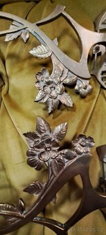 Prodám svícny na pianino. - 2