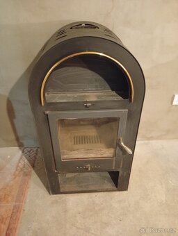 Prodám krbová kamna s výměníkem - 2