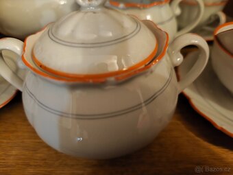 Starožitný servis - 2