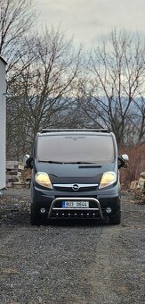 Opel Vivaro 2.5 CDTI L2H1 COMBI - 2