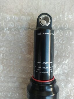 Tlumič RockShox Deluxe RT 230x60 - 2