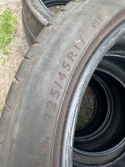 Letní sada pneu 225/45 R17 - Dunlop - 2