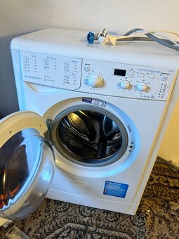 Pračka Indesit 5kg - 2