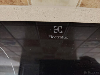 Indukční varná deska Elektrolux - 2