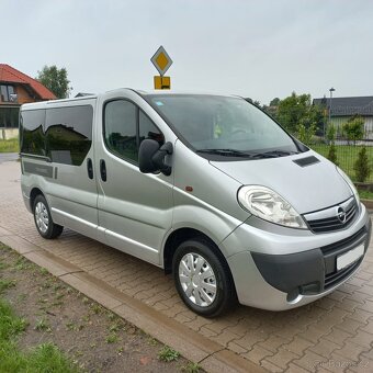 OPEL VIVARO 2.0CDTI 84KW BUS 8/9 MÍST R.V.2007 - 2