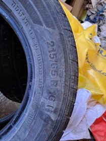 Zimní pneu 215/65 R16 - 2