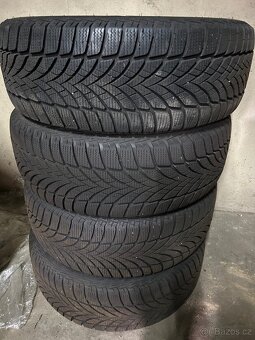 r17/215/55 originál zimní alu kola passat - 2